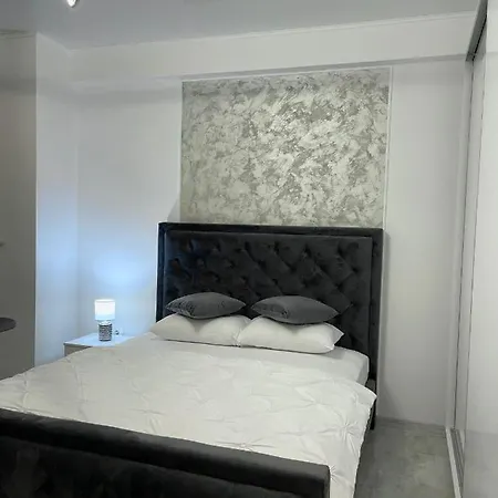 Apartman Grey Năvodari